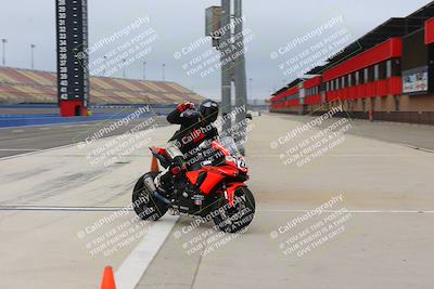 media/Oct-15-2022-Fastrack Riders (Sat) [[9a18b22502]]/Level3/Grid Shots/